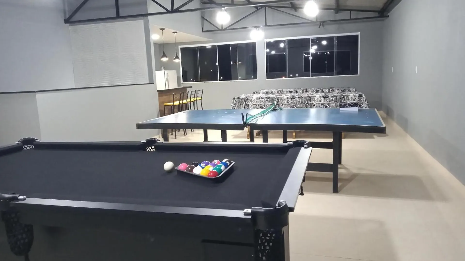 Feriehus Triplex Com Salao De Festas A 1.3 Km Da Praia Piçarras