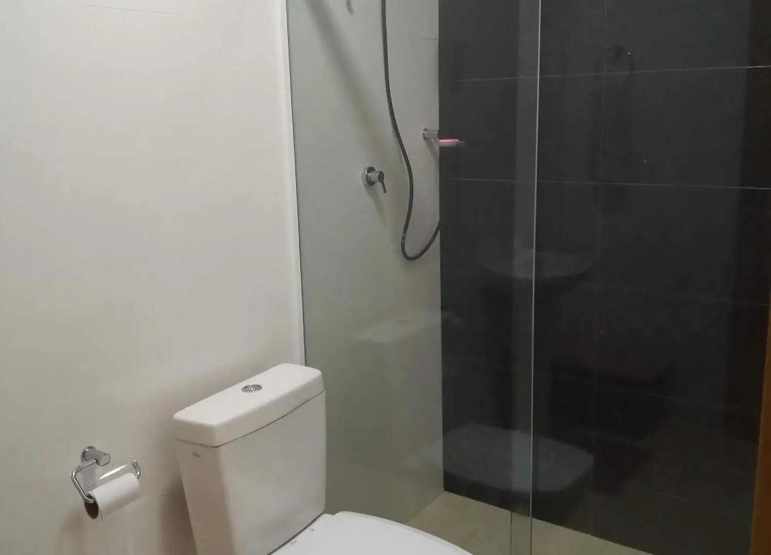 Triplex Com Salao De Festas A 1.3 Km Da Praia Piçarras Brasilien