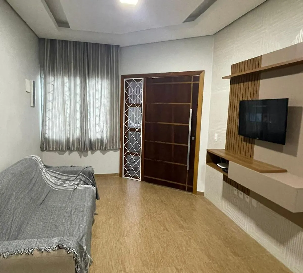 Triplex Com Salao De Festas A 1.3 Km Da Praia Piçarras Feriehus